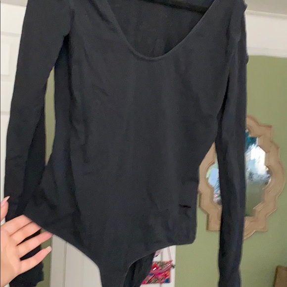 Guess bodysuit - Picture 3 of 4